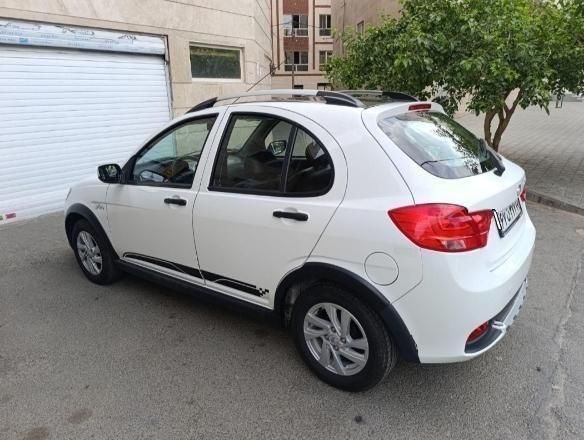 خودرو کوییک، R آگهی ann_19537431
