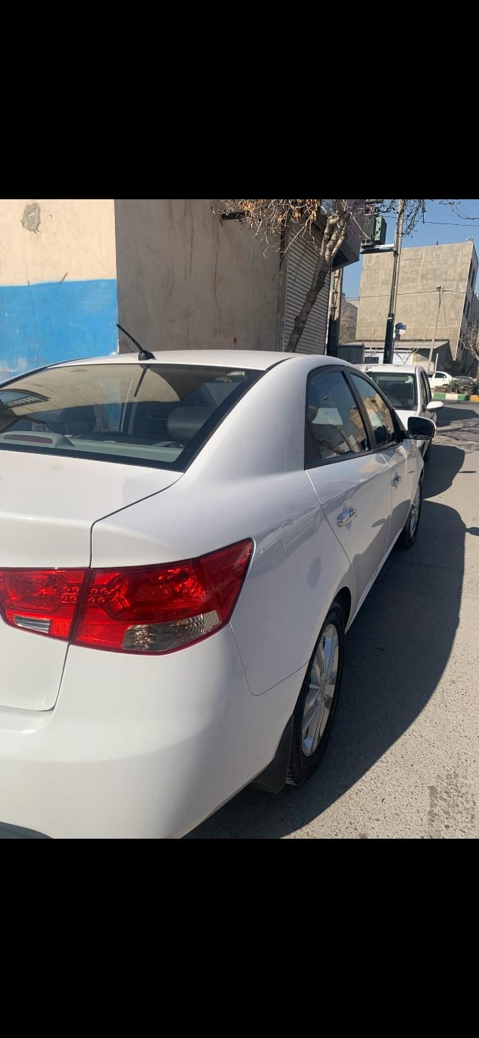 کیا سراتو 2.0 لیتر اتوماتیک GT لاین - 2016
