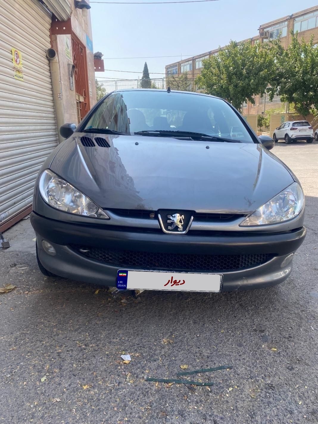 پژو ۲۰۶ صندوق دار v8 - 1395