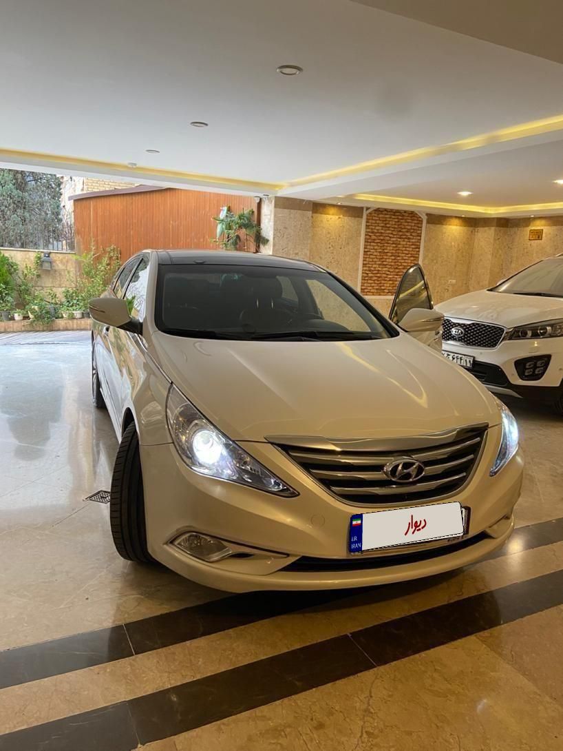 هیوندای سوناتا فول YF - 2014
