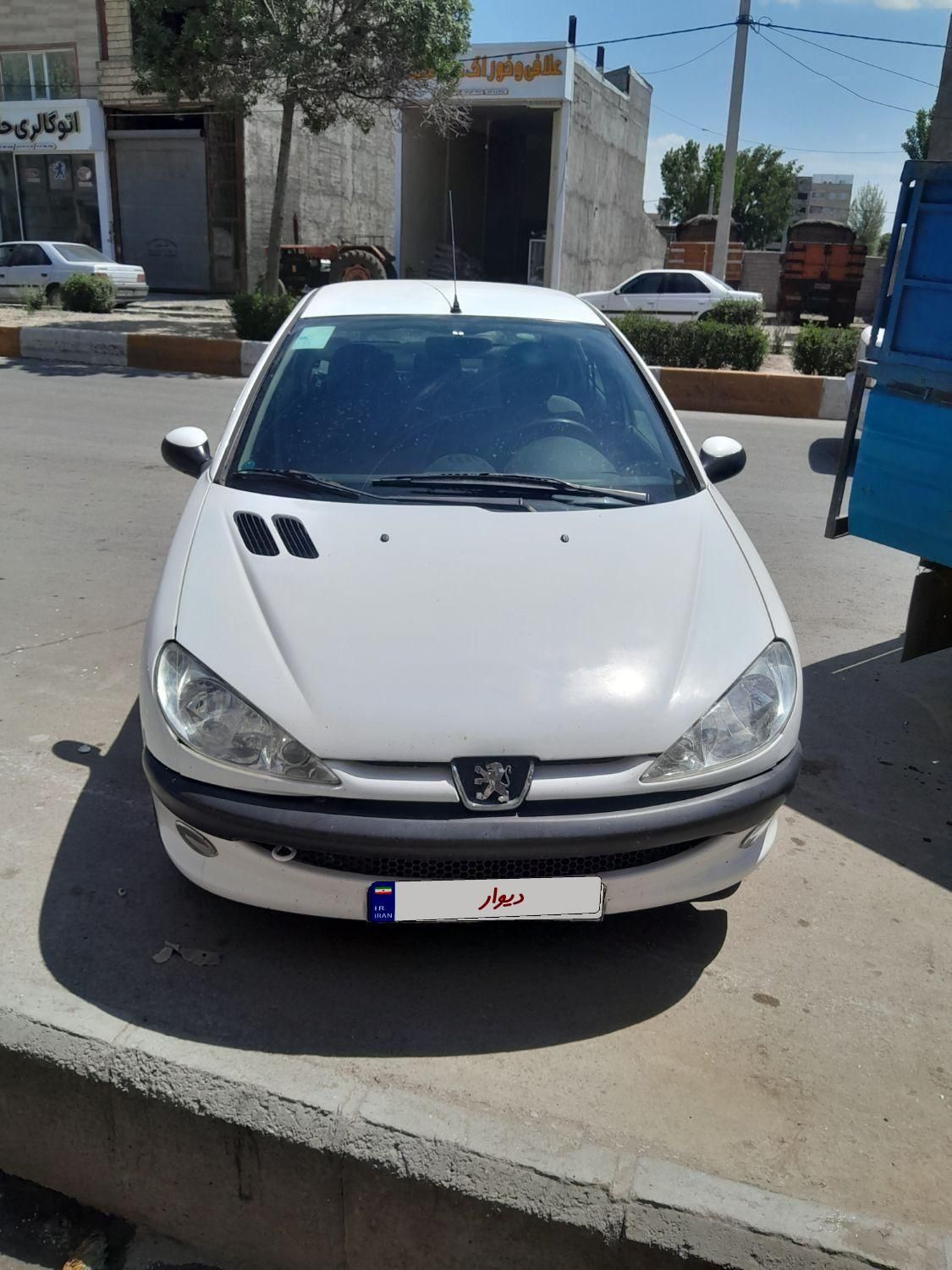 پژو ۲۰۶ صندوق دار v8 - 1395