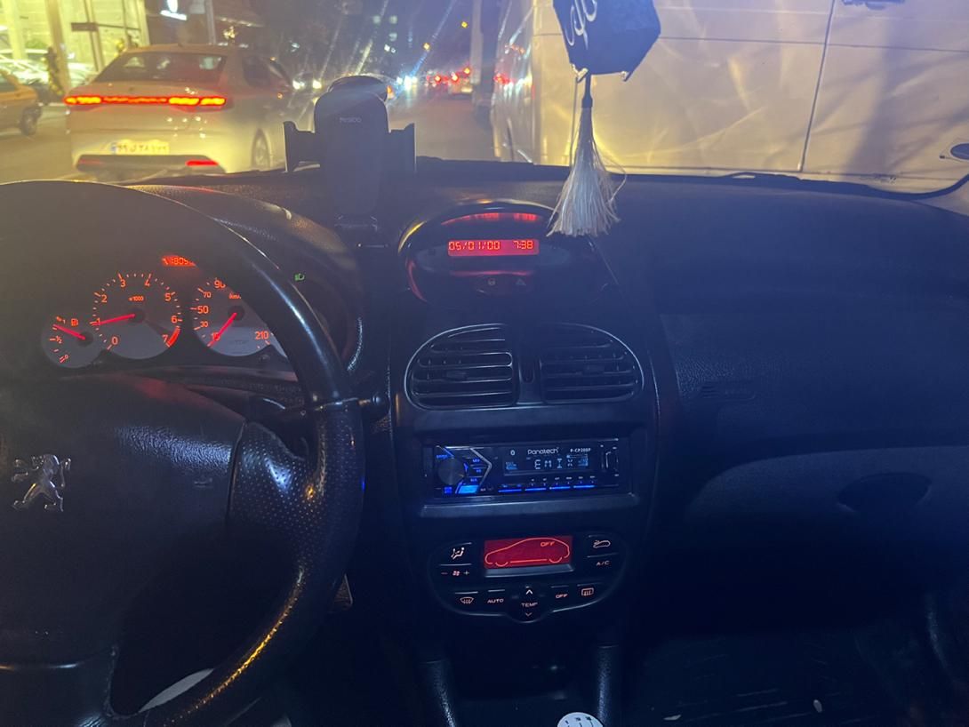 پژو ۲۰۶ صندوق دار v8 - 1388