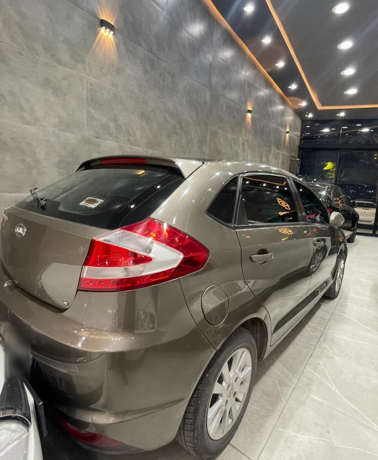 ام وی ام 315 هاچ بک ساده دنده ای - 1394