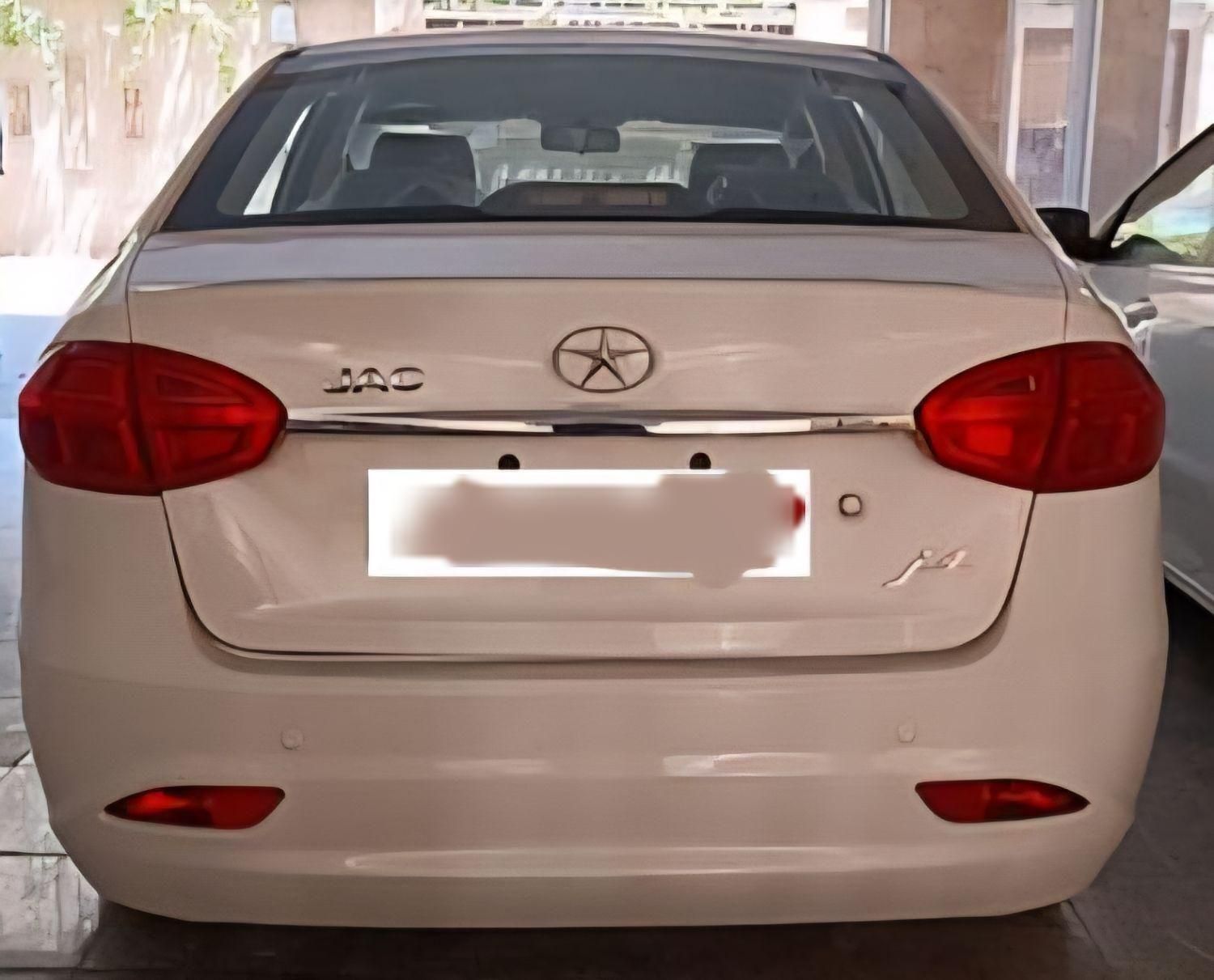 جک J4 اتوماتیک ساده - 1402