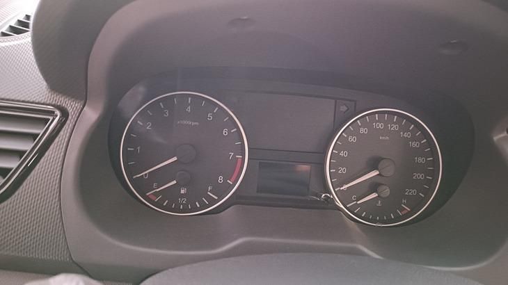 جک J4 اتوماتیک ساده - 1402