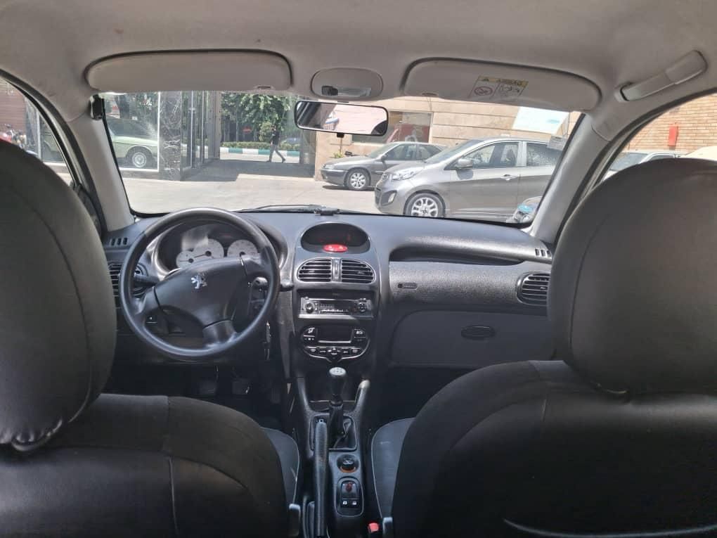 پژو ۲۰۶ صندوق دار v8 - 1396