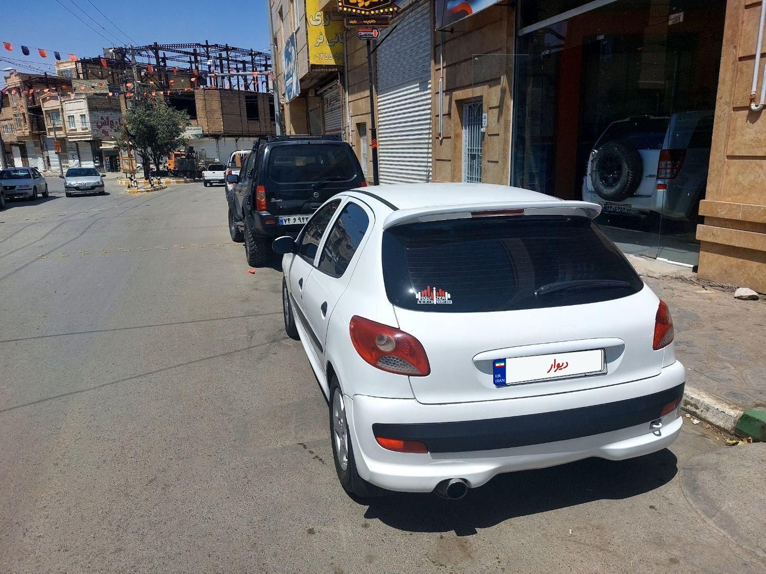 پژو 206 تیپ 5 - 1390