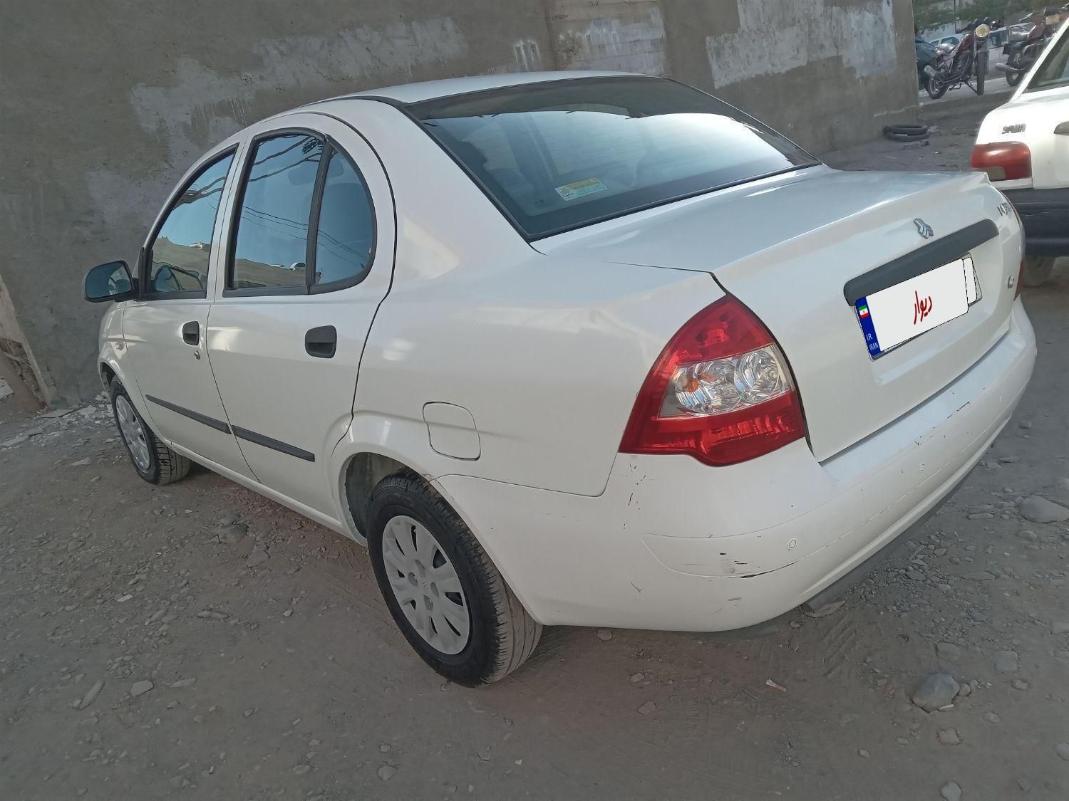 تیبا صندوق دار SX - 1399