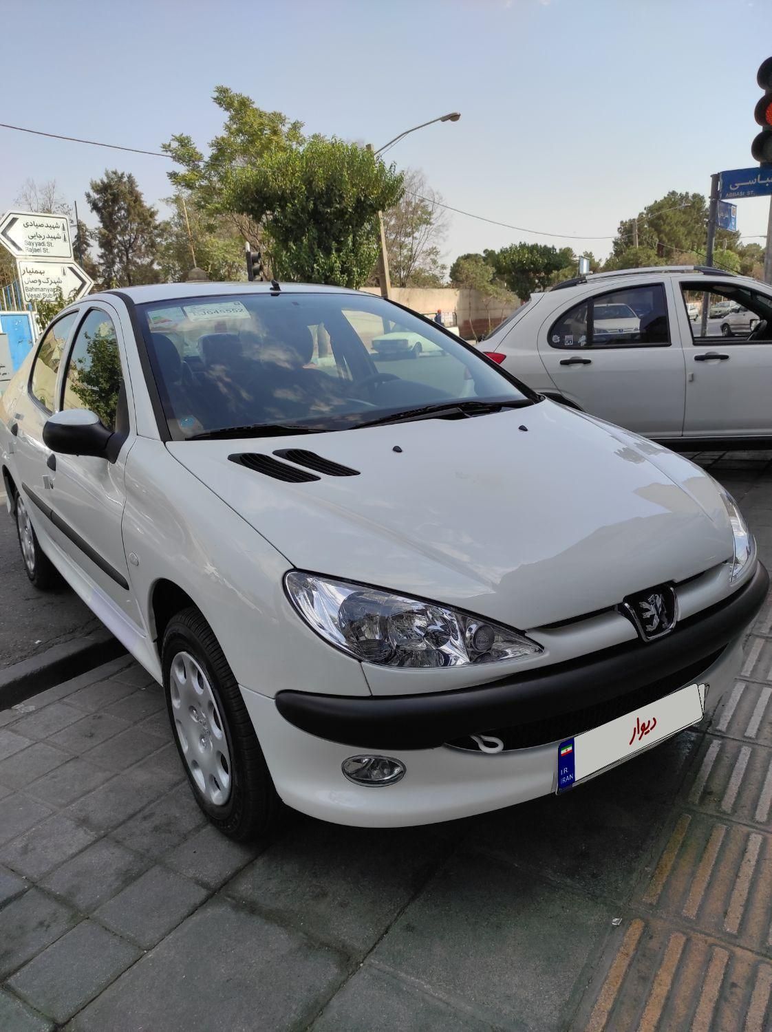 پژو ۲۰۶ صندوق دار v8 - 1393