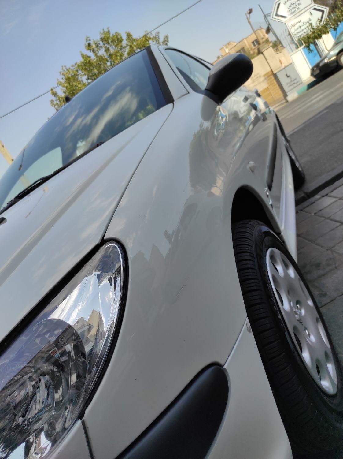 پژو ۲۰۶ صندوق دار v8 - 1393