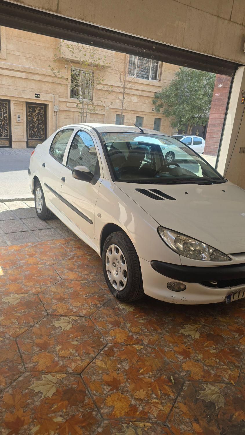 پژو ۲۰۶ صندوق دار v8 - 1393