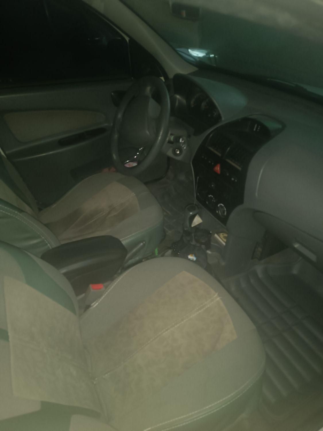 تیبا صندوق دار SX - 1399