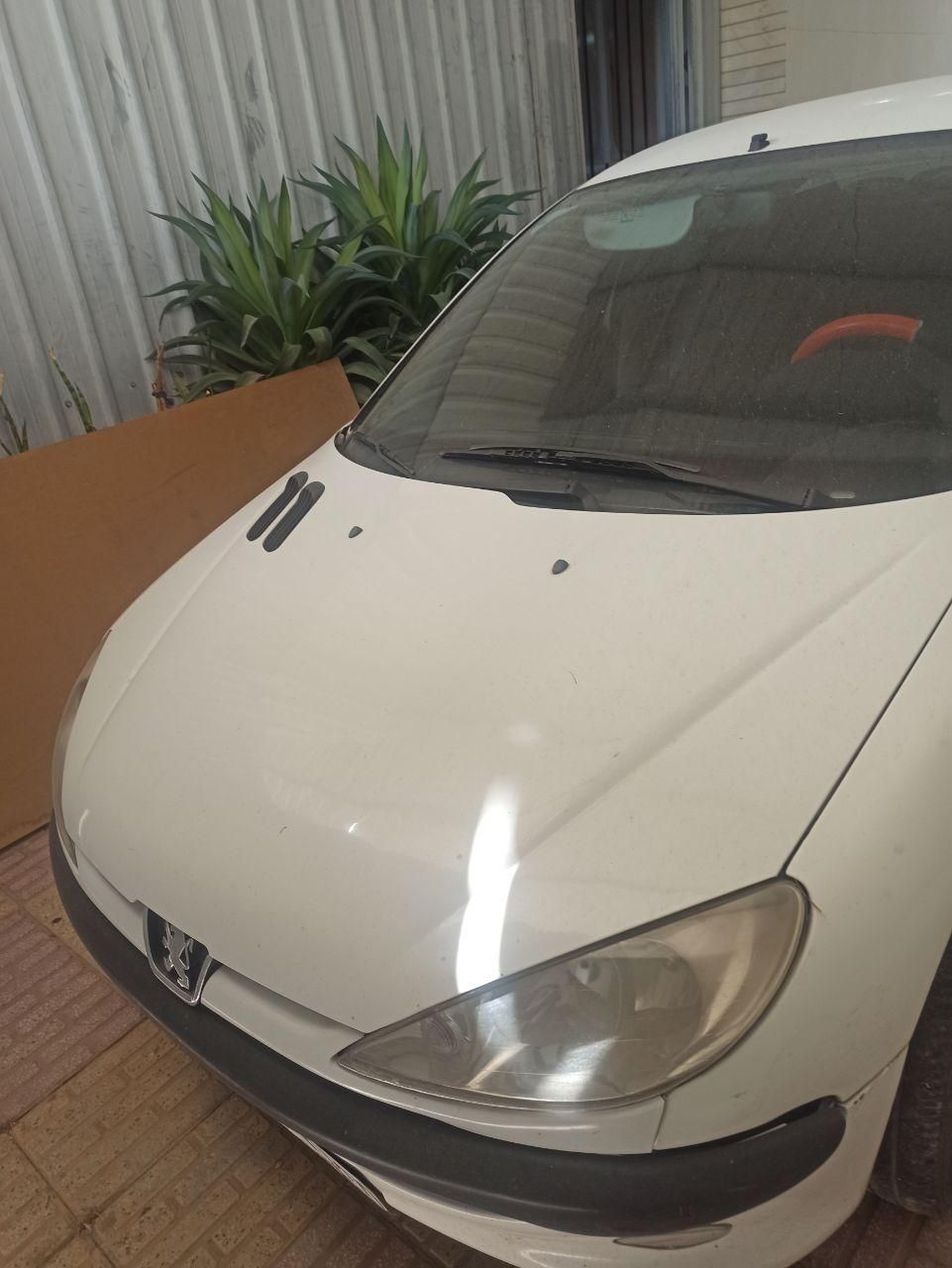 پژو ۲۰۶ صندوق دار v8 - 1393