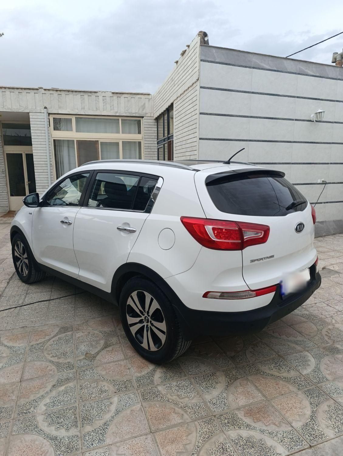 کیا اسپورتیج 4 سیلندر فول 2400cc - 2012