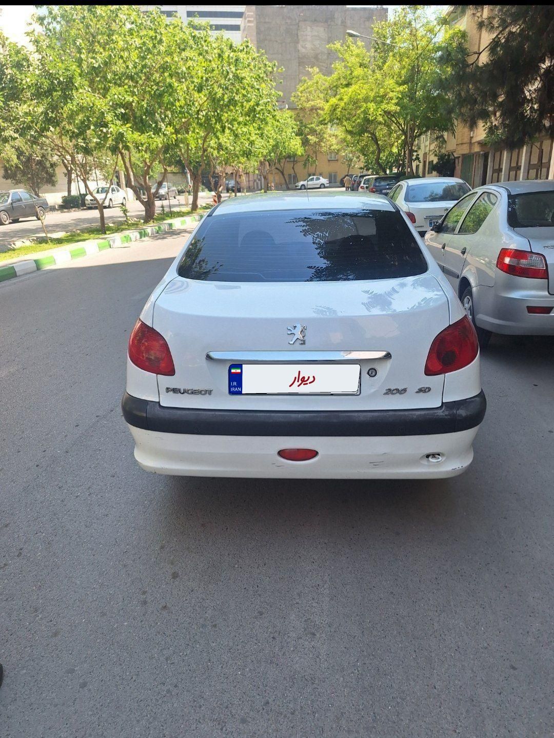 پژو ۲۰۶ صندوق دار v8 - 1395