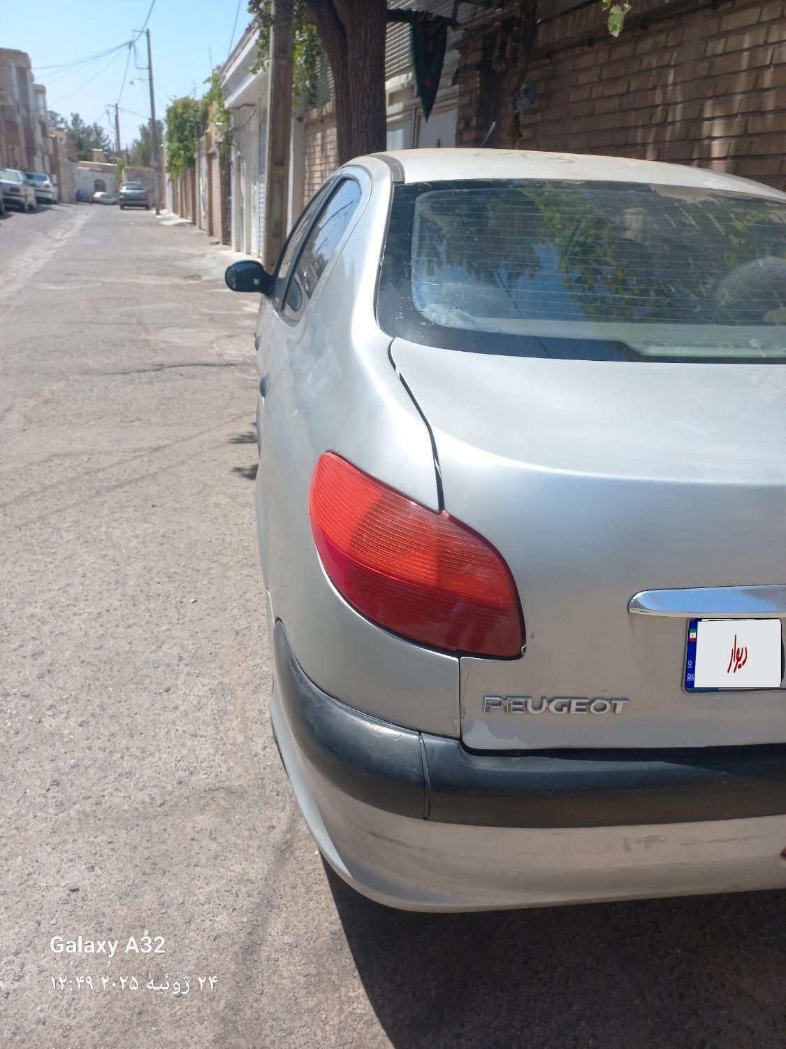 پژو ۲۰۶ صندوق دار v8 - 1386
