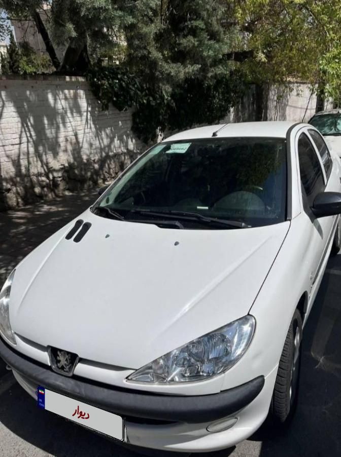 پژو ۲۰۶ صندوق دار v8 - 1399