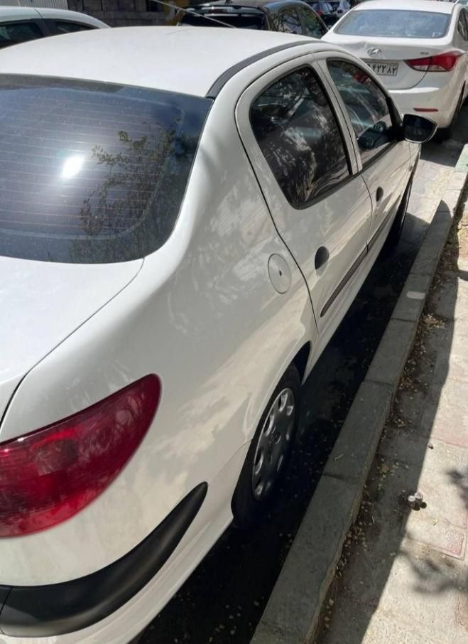 پژو ۲۰۶ صندوق دار v8 - 1399