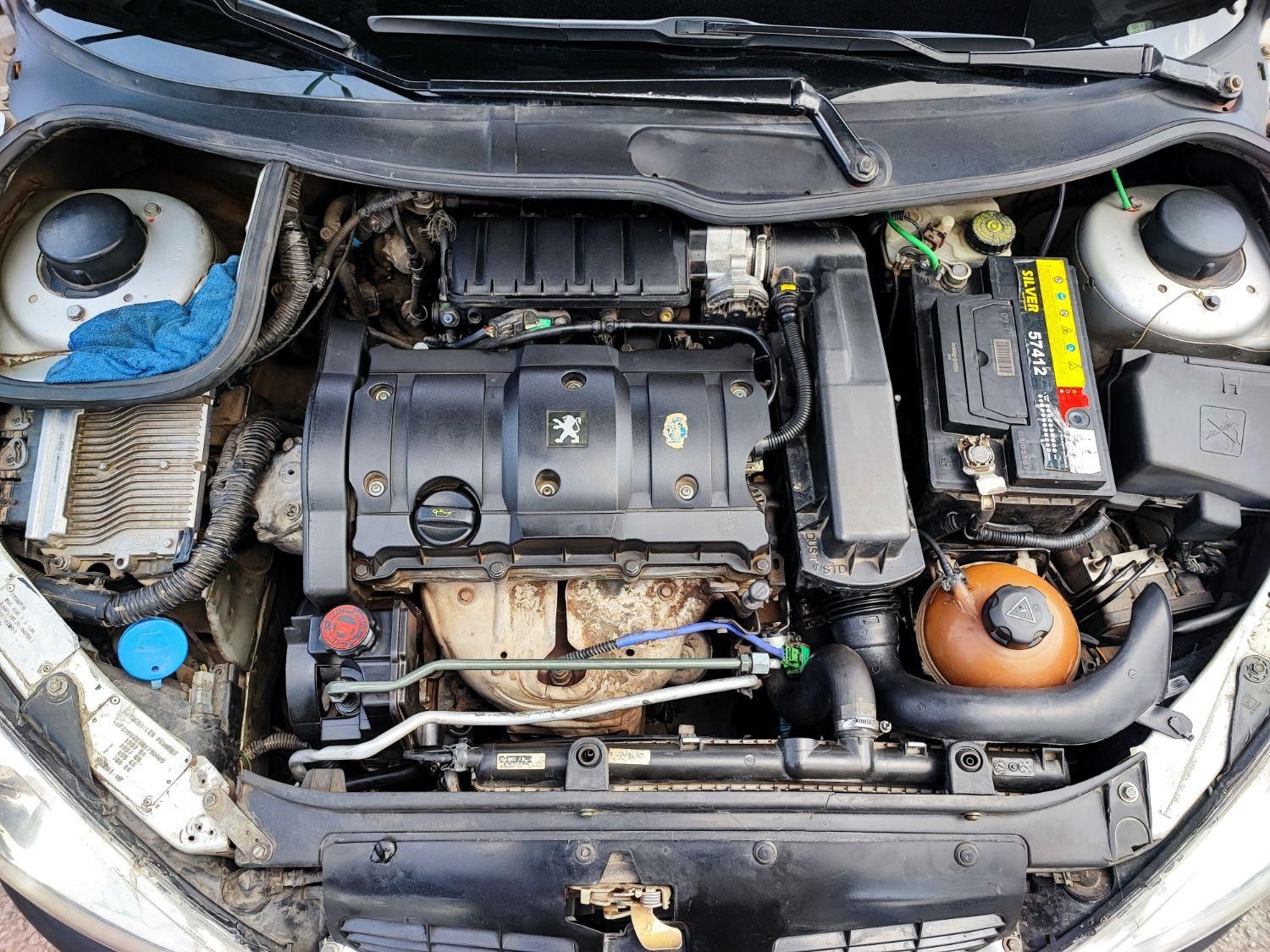 پژو ۲۰۶ صندوق دار v8 - 1387