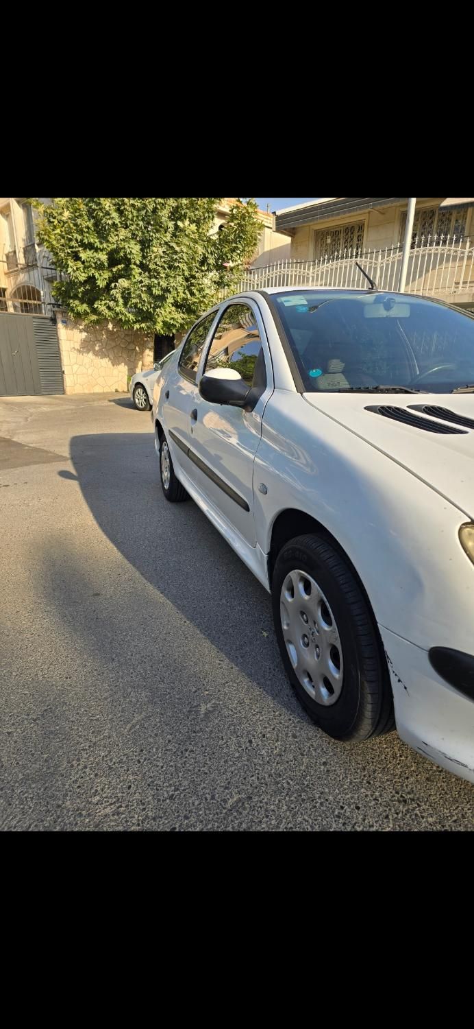 پژو ۲۰۶ صندوق دار v8 - 1393
