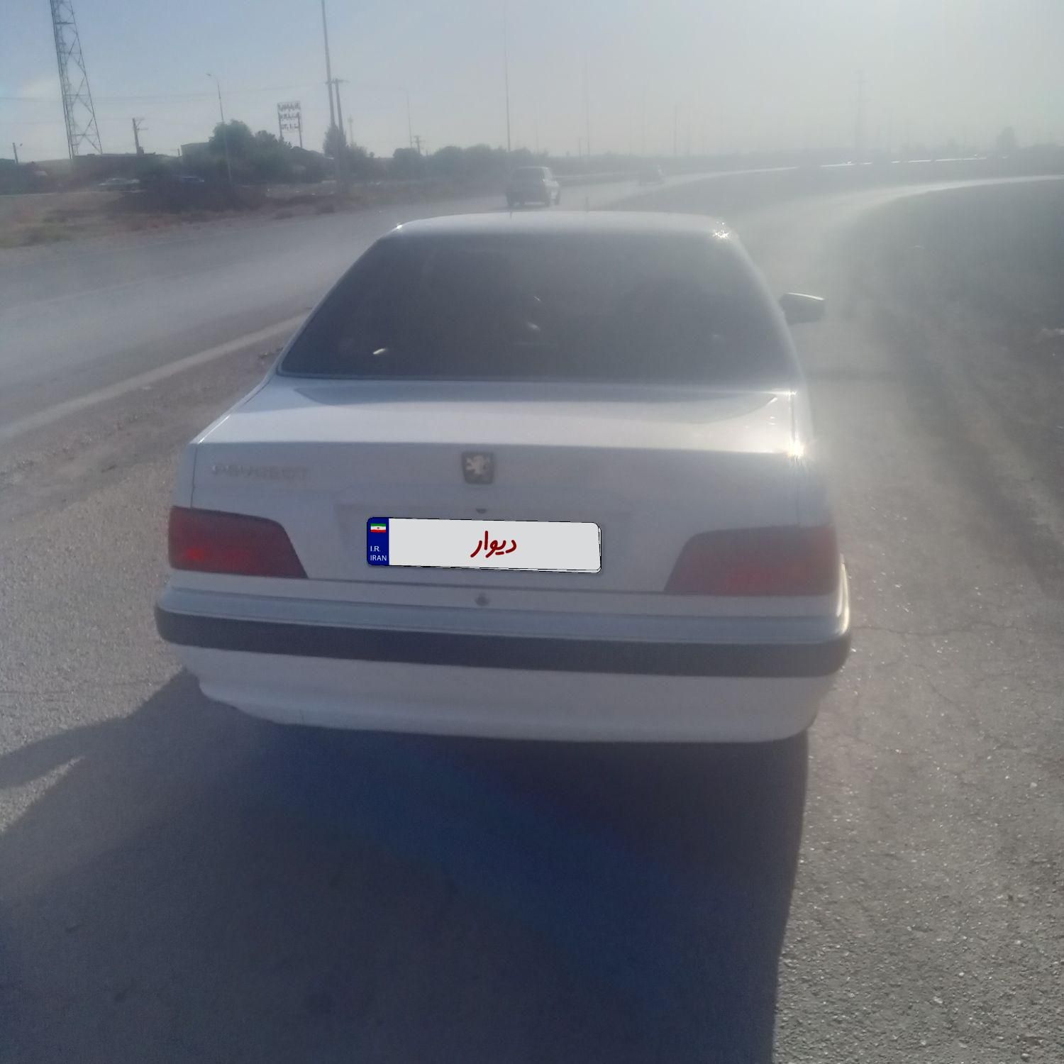 پژو پارس XU7P - 1402