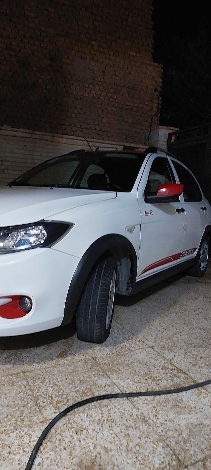 خودرو کوییک، R آگهی ann_19539428