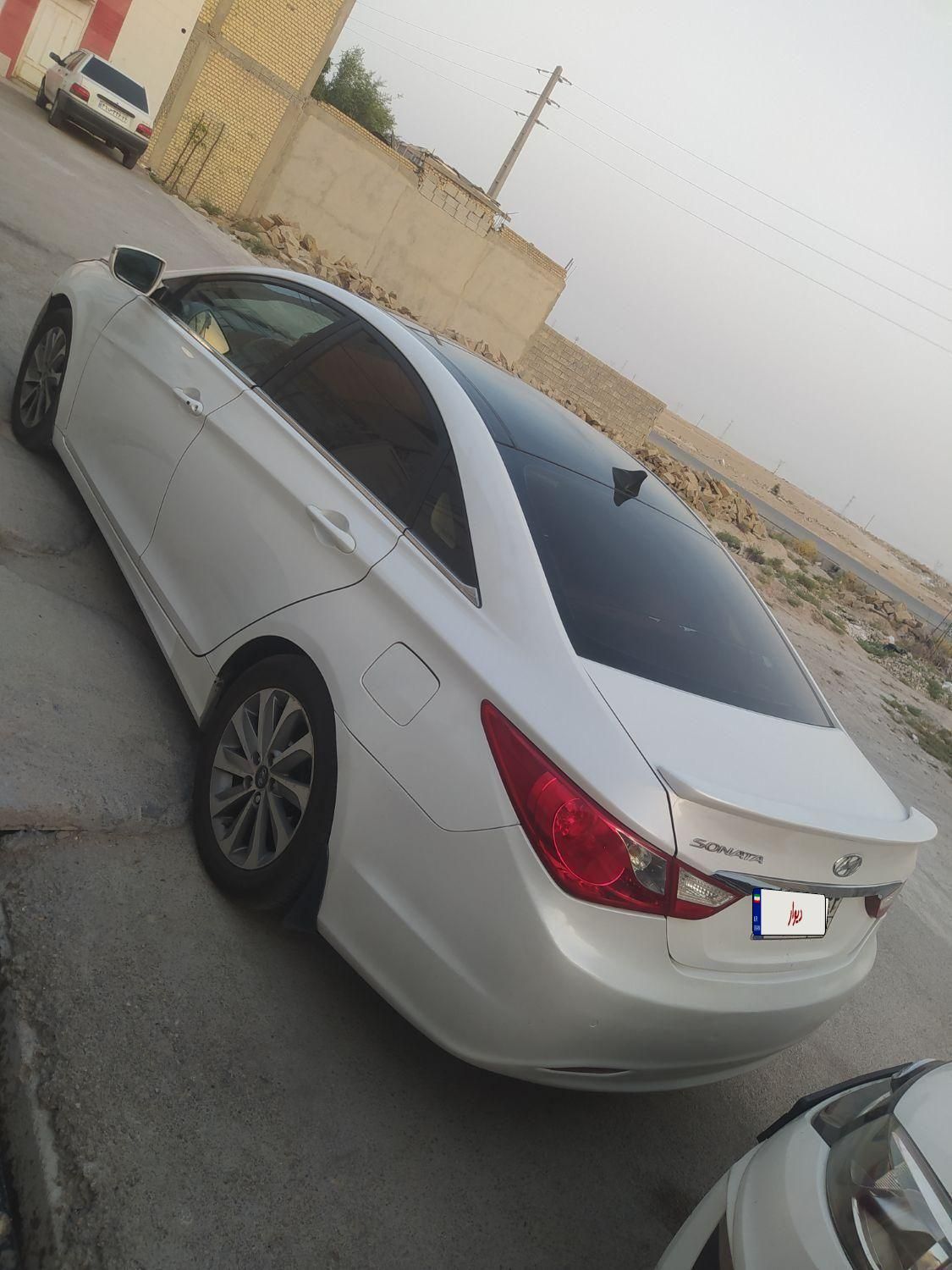 هیوندای سوناتا فول YF - 2014