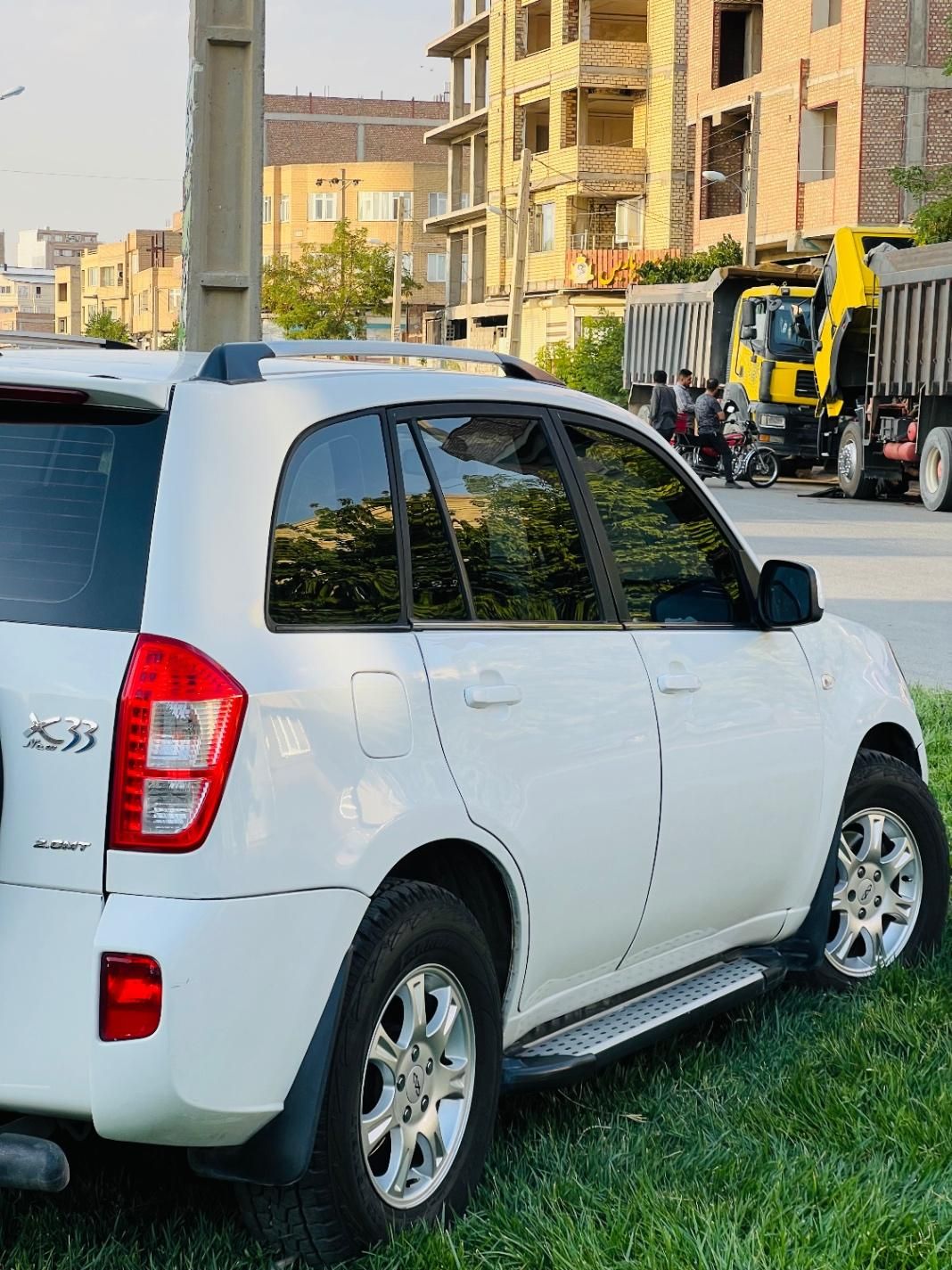 ام وی ام X33 دنده‌ای ساده - 1394
