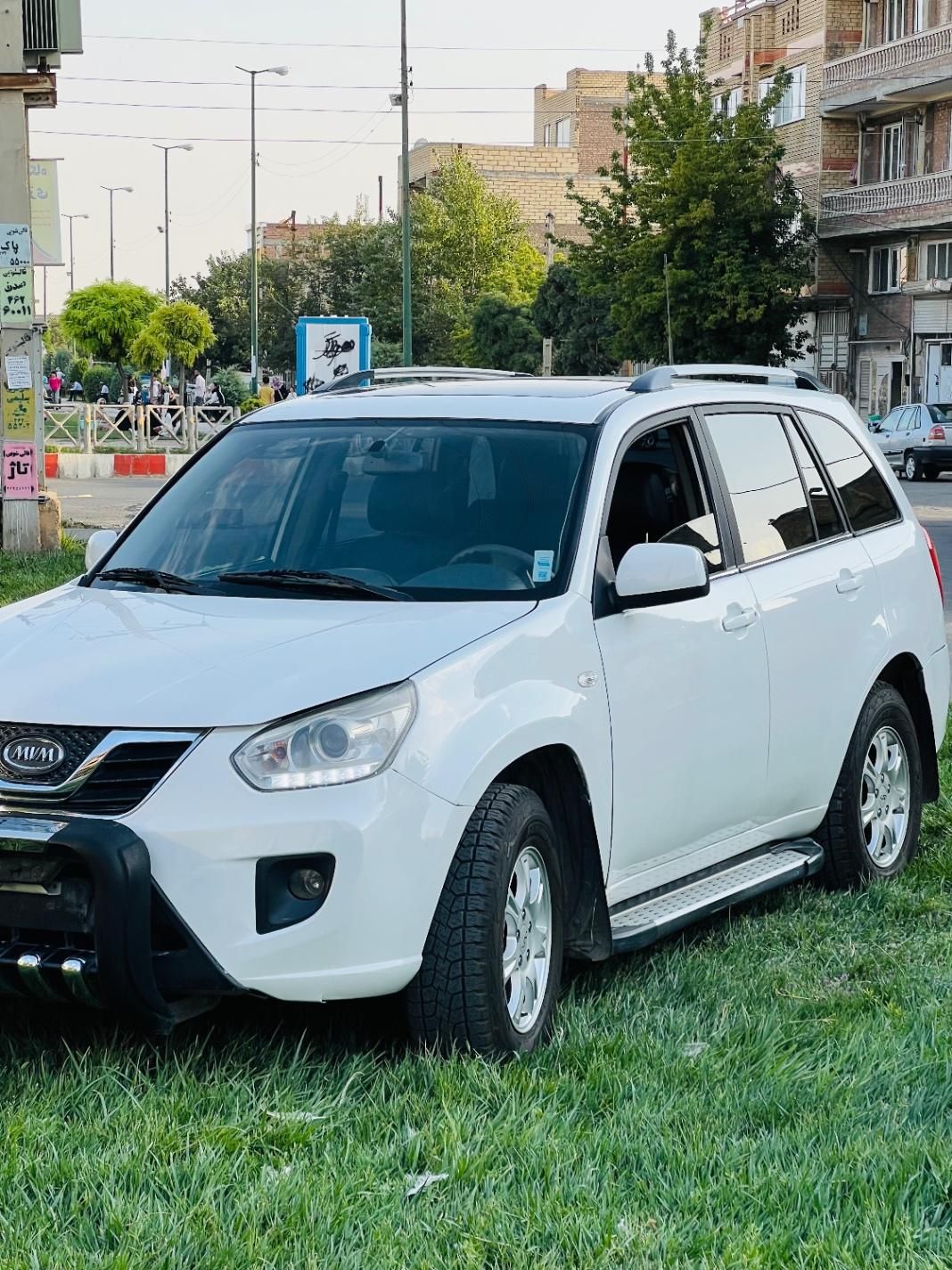 ام وی ام X33 دنده‌ای ساده - 1394
