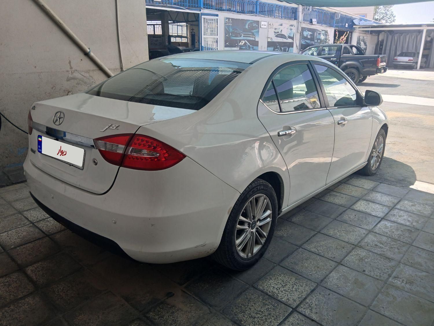 جک J5 اتوماتیک - 1396