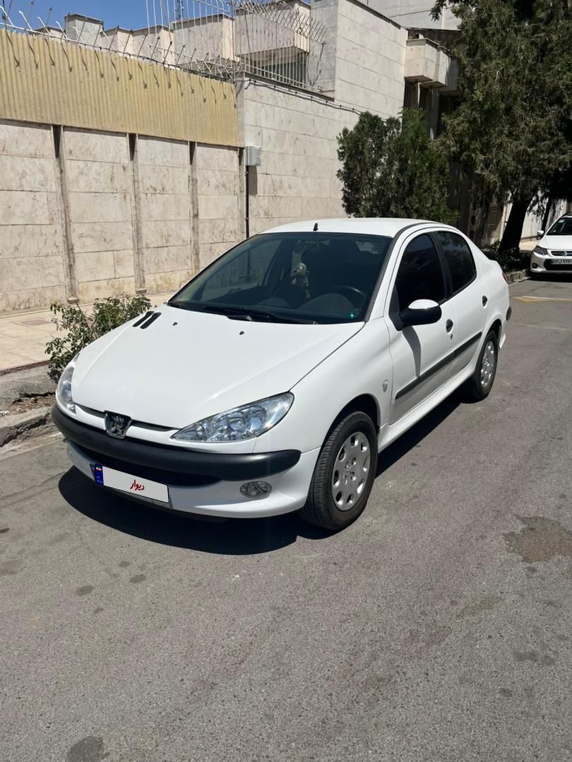 پژو ۲۰۶ صندوق دار v2 - 1389