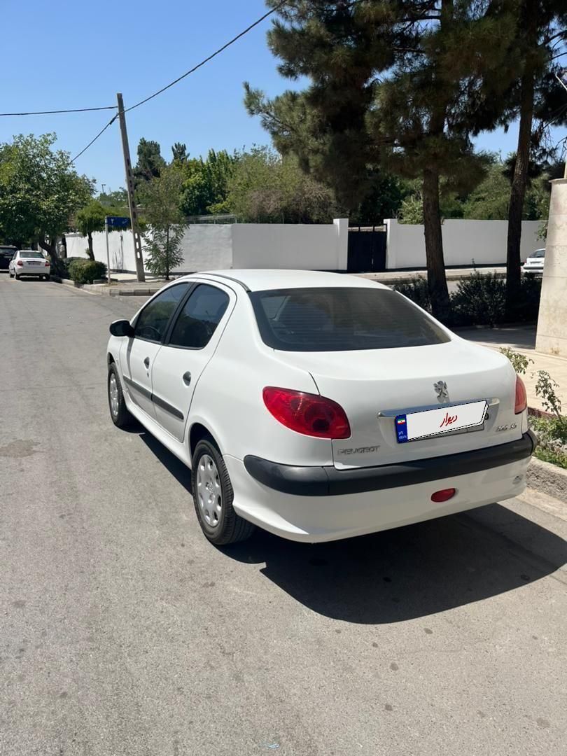 پژو ۲۰۶ صندوق دار v2 - 1389