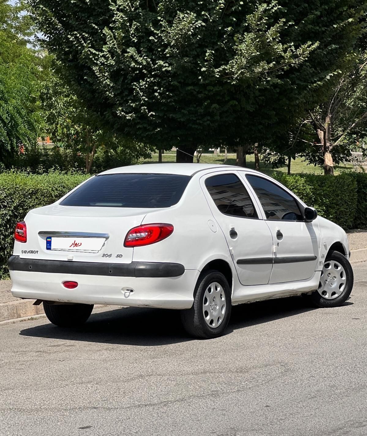 پژو ۲۰۶ صندوق دار v8 - 1395