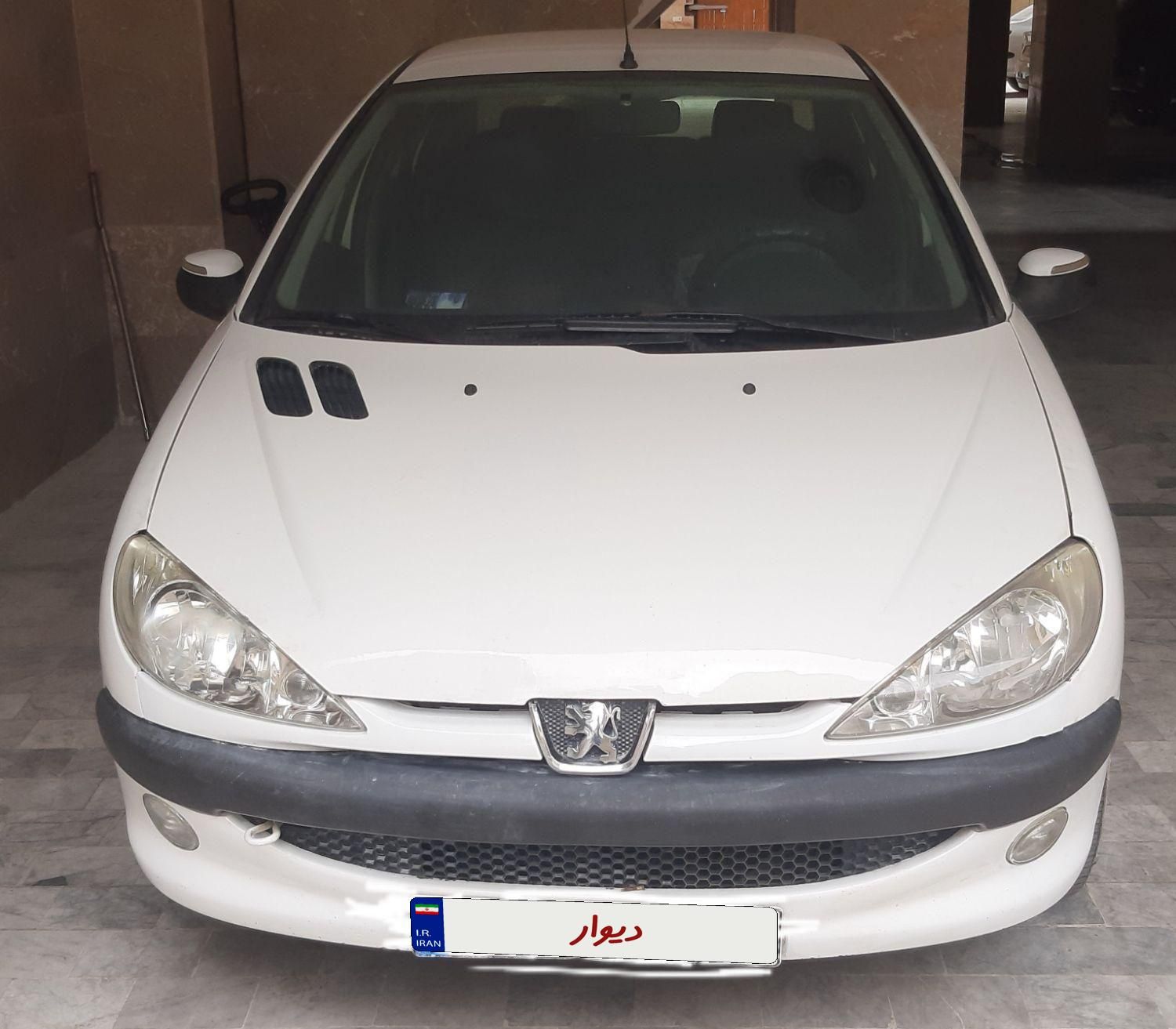پژو ۲۰۶ صندوق دار v8 - 1392