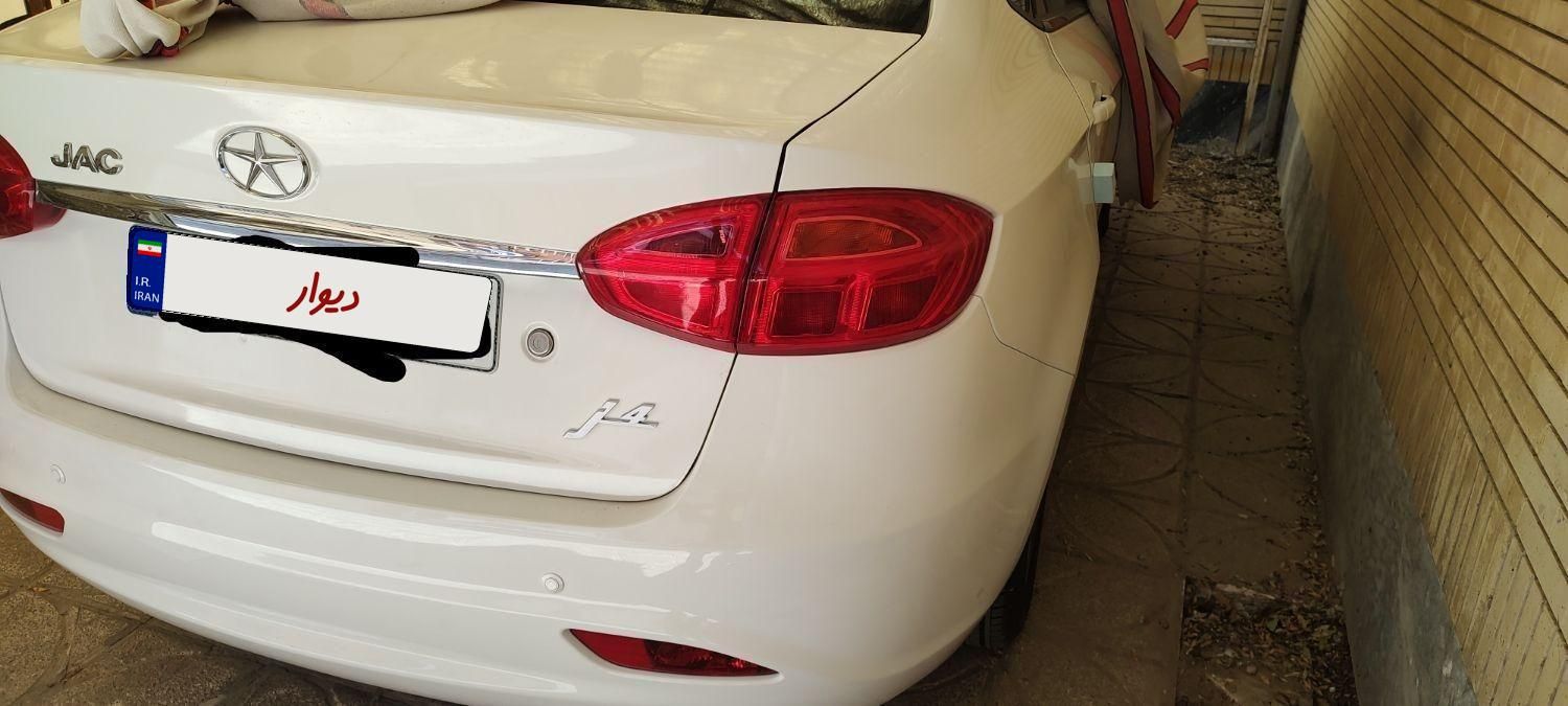 جک J4 اتوماتیک ساده - 1404