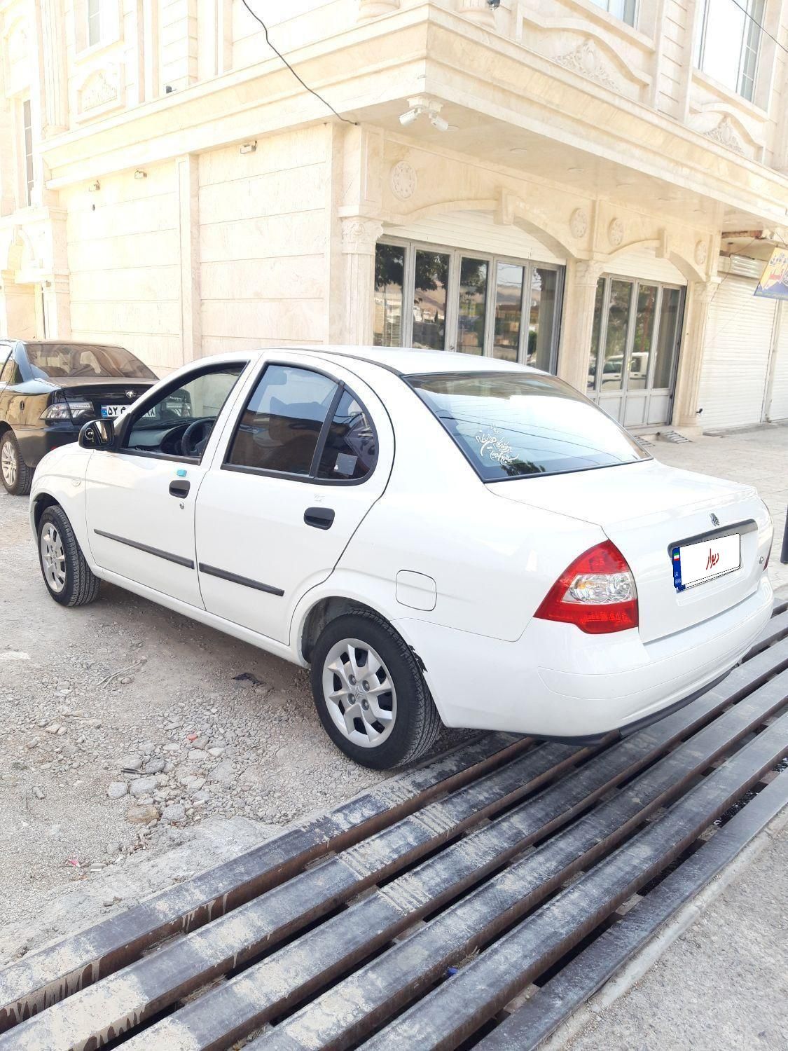 تیبا صندوق دار SX - 1400