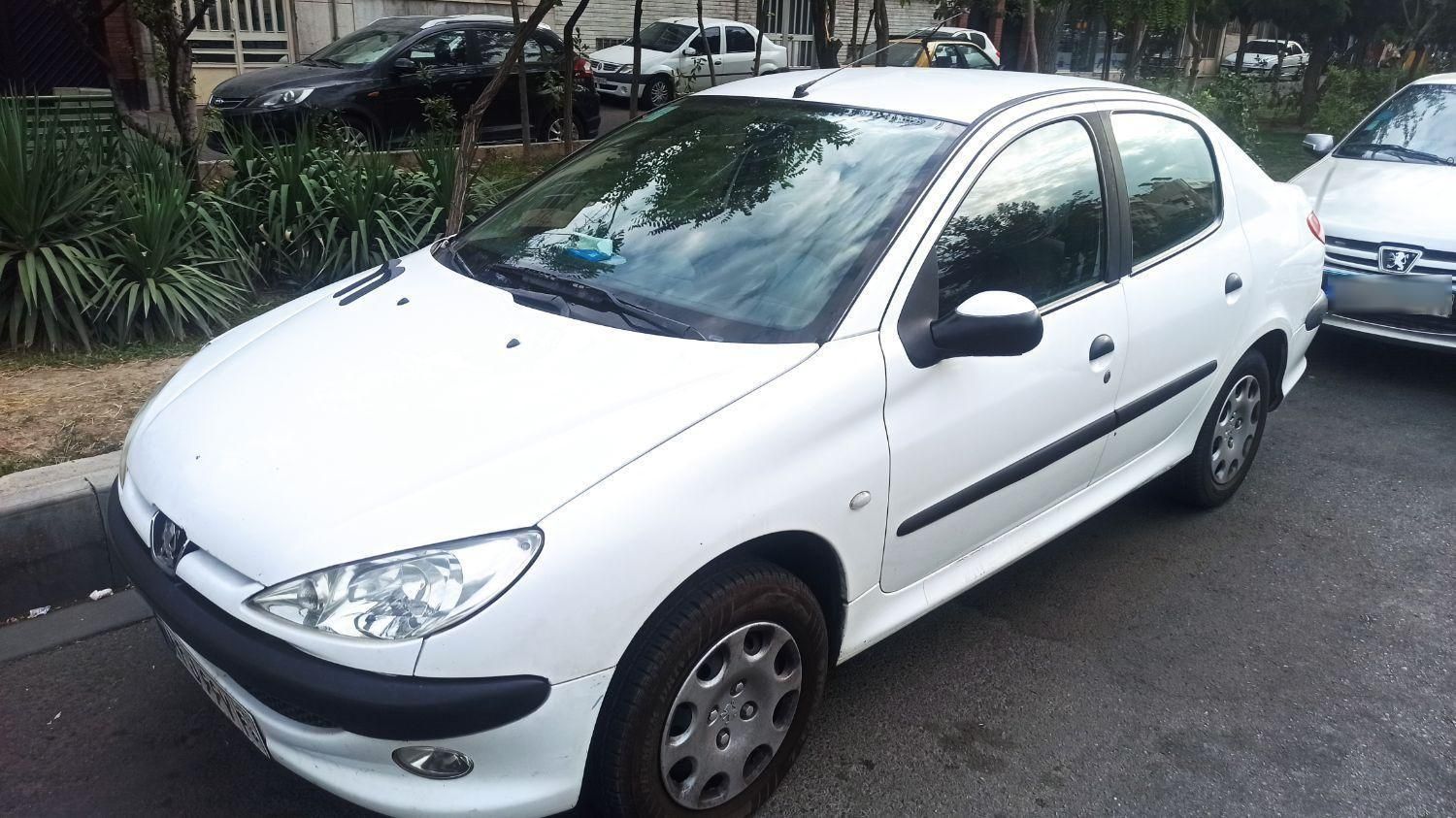 پژو ۲۰۶ صندوق دار v8 - 1390