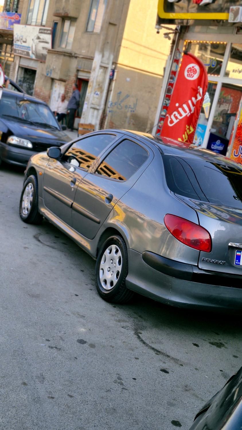 پژو ۲۰۶ صندوق دار v8 - 1386
