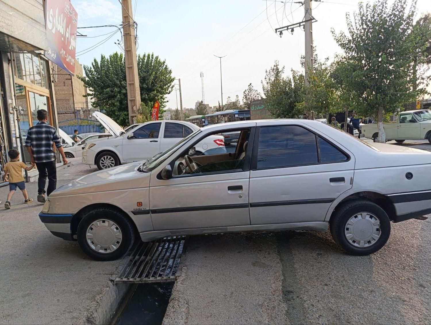 پژو 405 GLX - 1390