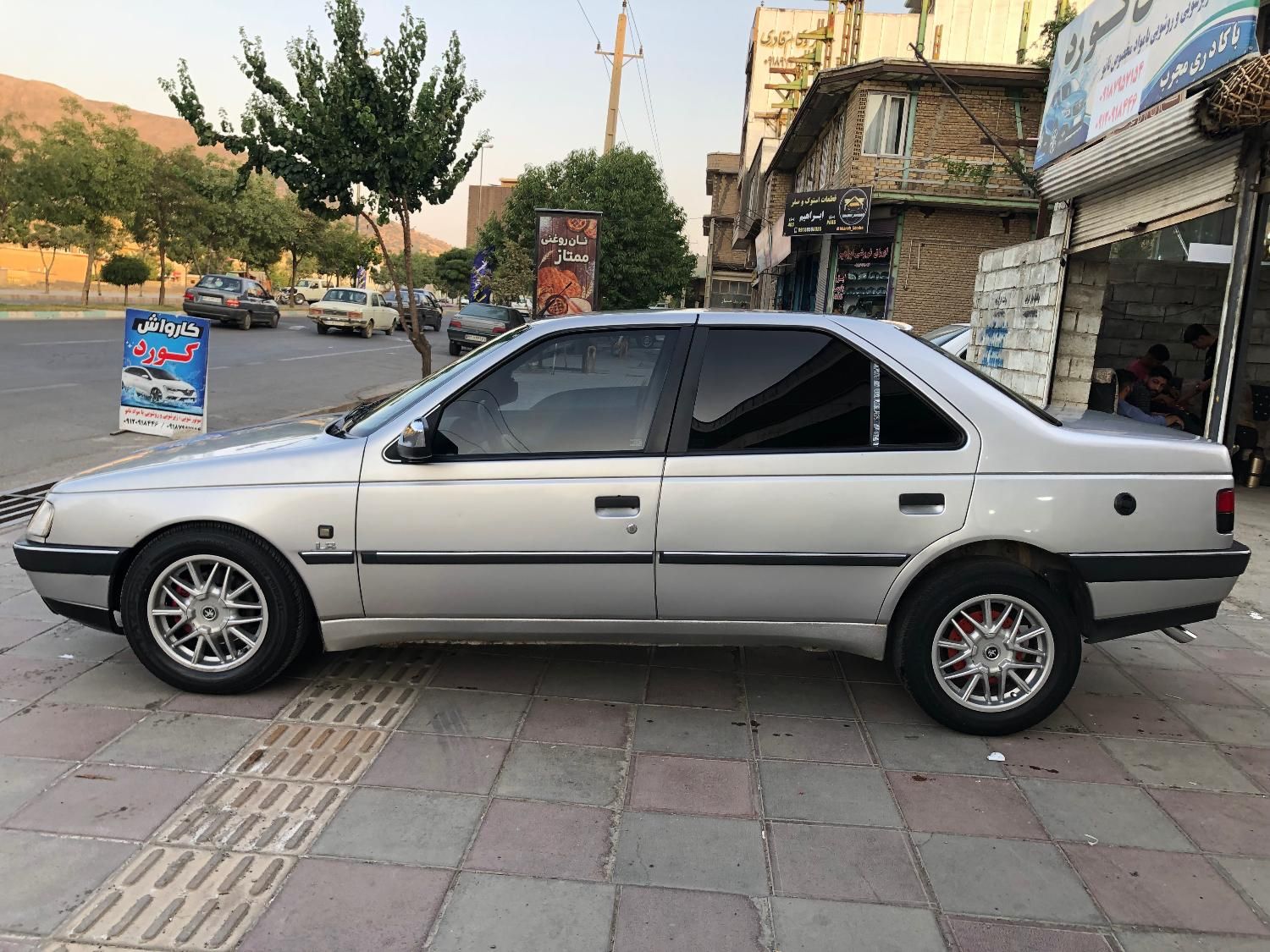 خودرو پژو، 405 آگهی ann_19540914