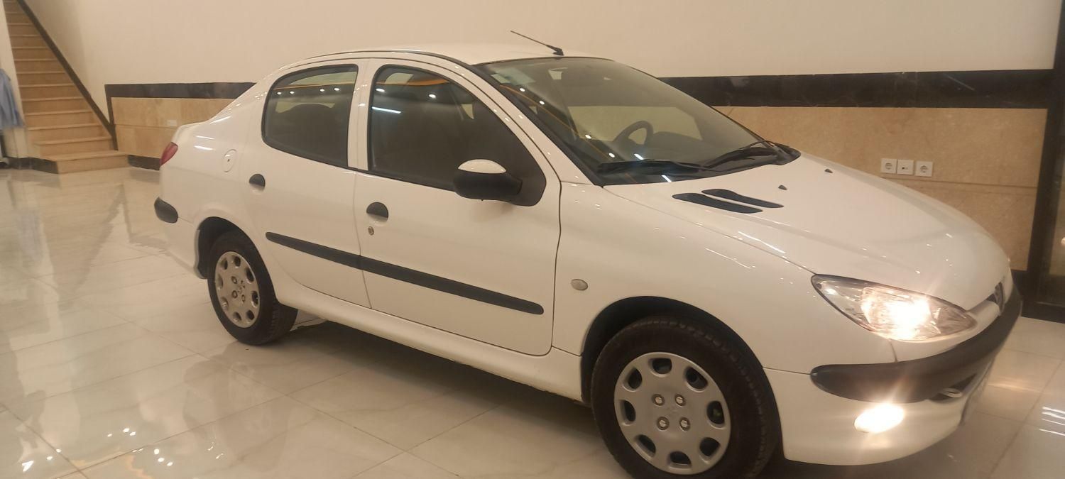 پژو ۲۰۶ صندوق دار v8 - 1398