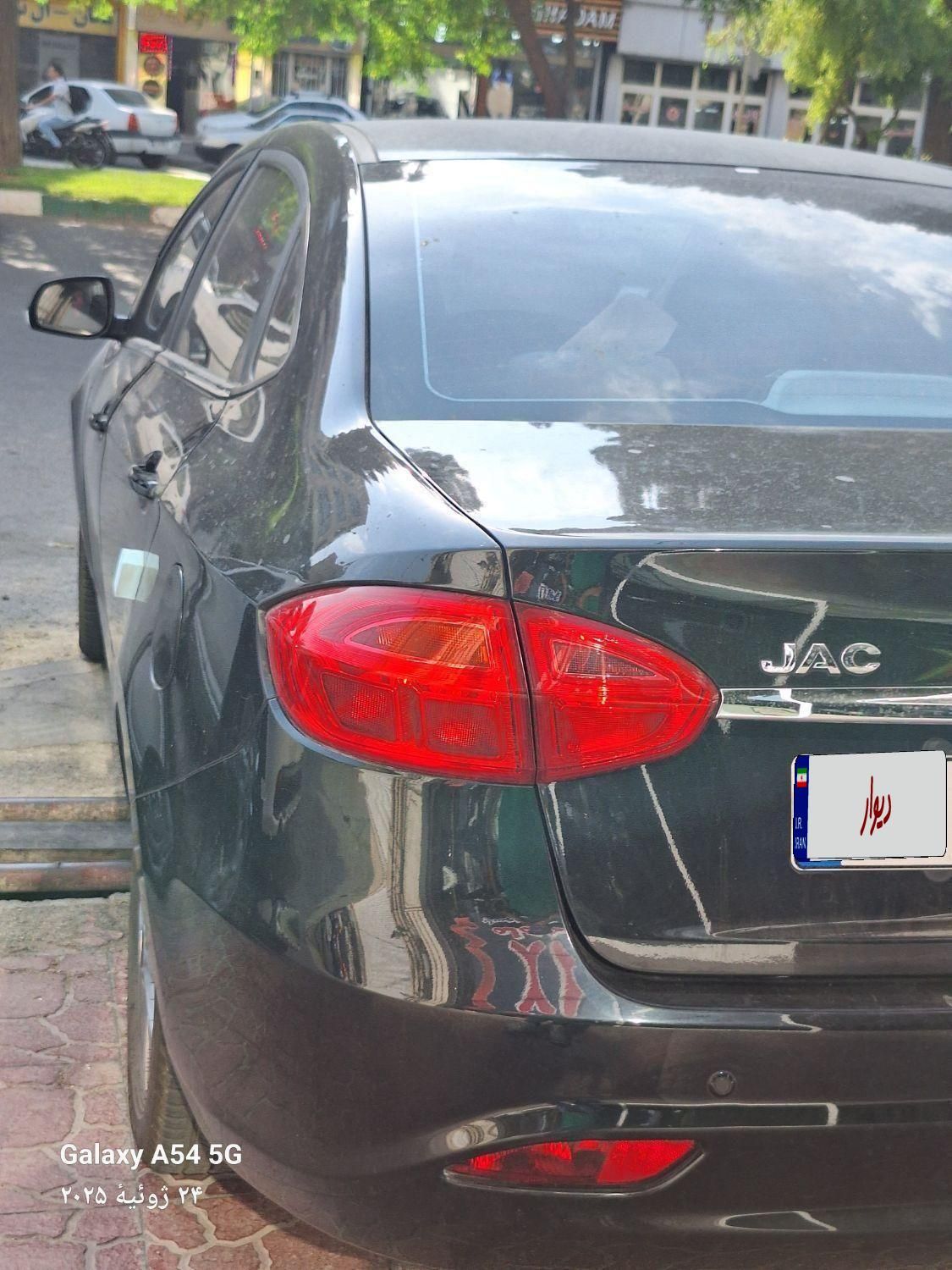 جک J4 اتوماتیک ساده - 1402
