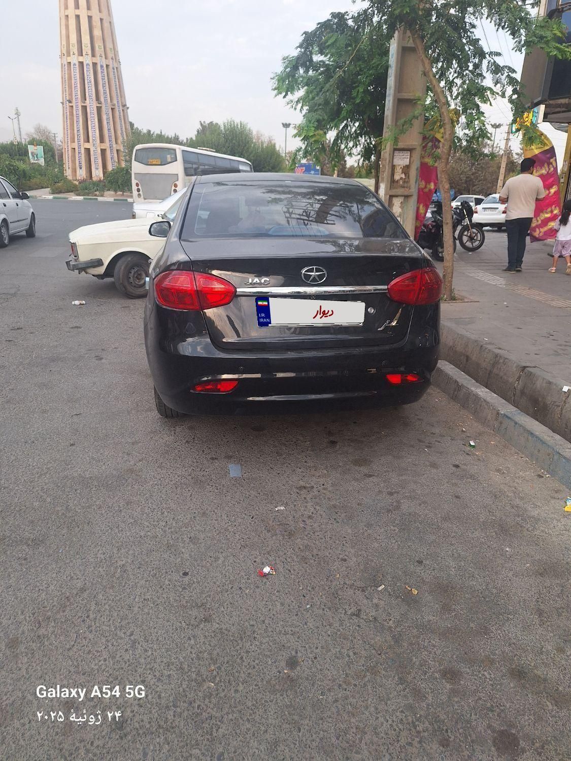جک J4 اتوماتیک ساده - 1402