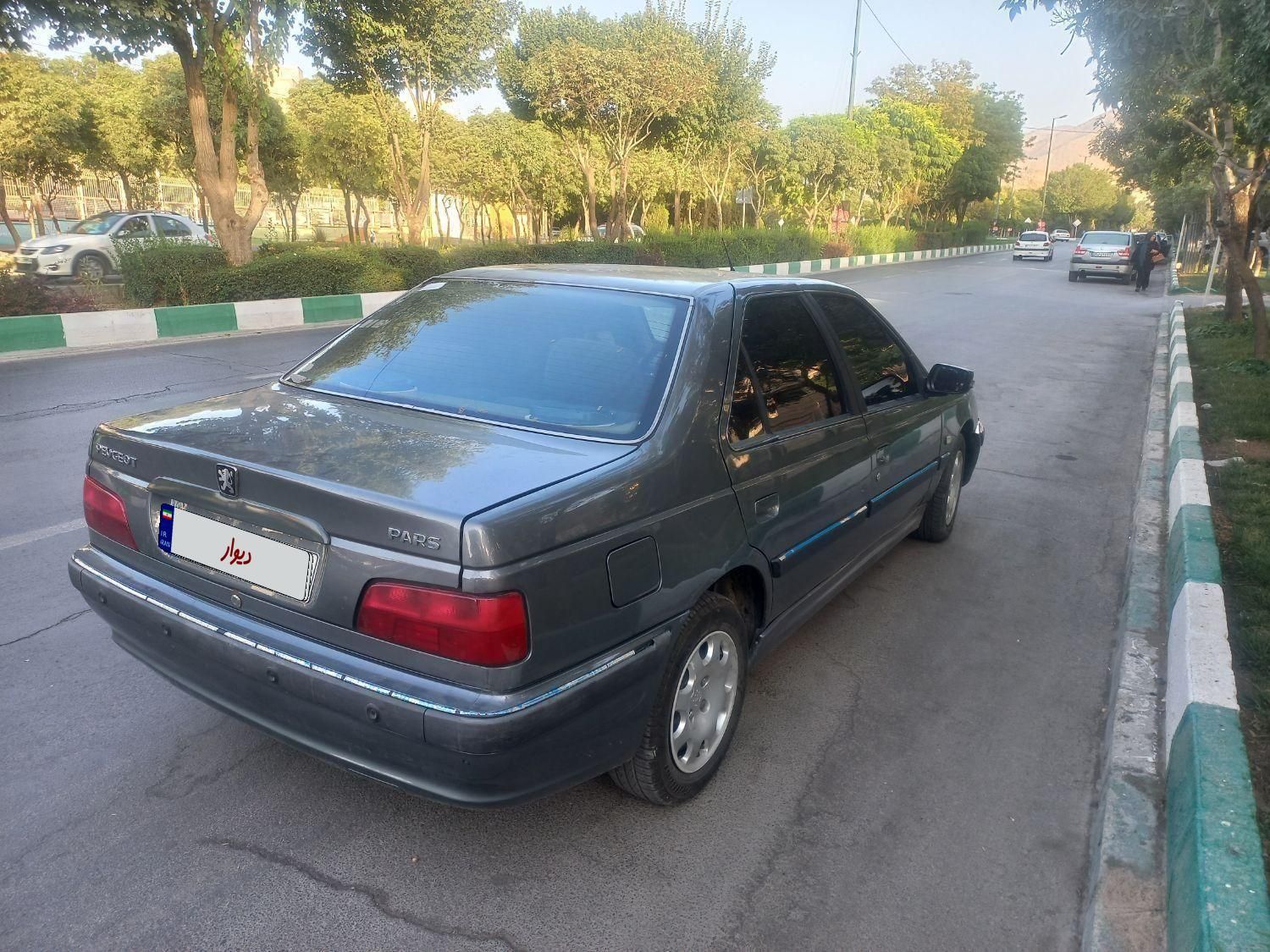 پژو پارس سال - 1392