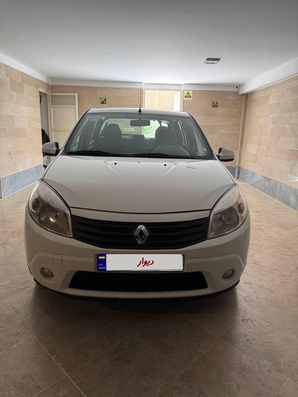 خودرو رنو، ساندرو آگهی ann_19541576