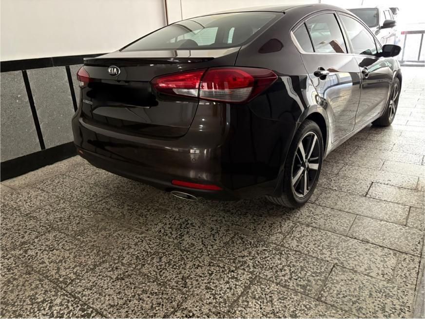 کیا سراتو 2.0 لیتر اتوماتیک GT لاین - 2017