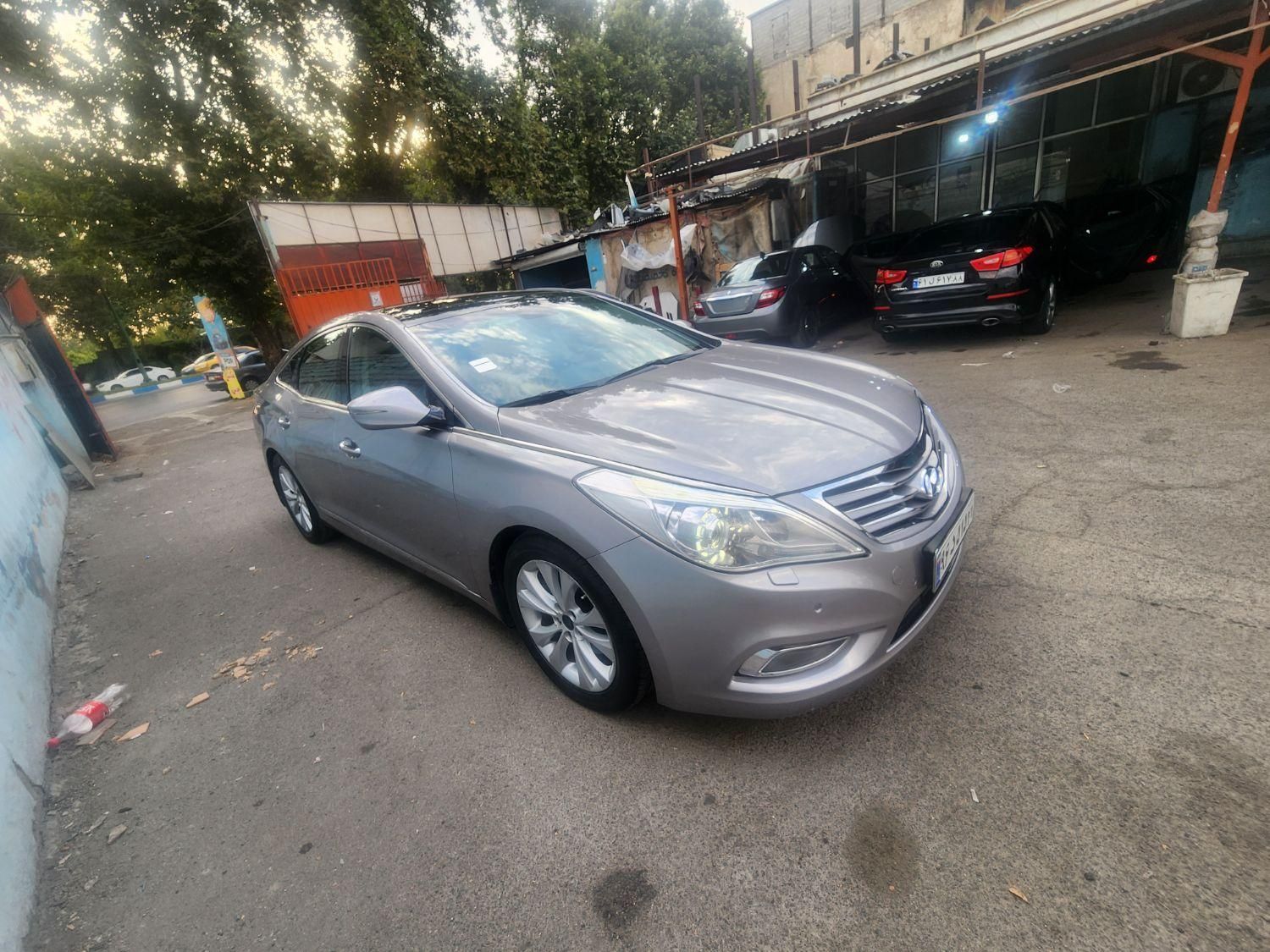 هیوندای آزرا (گرنجور) 3000cc - 2012