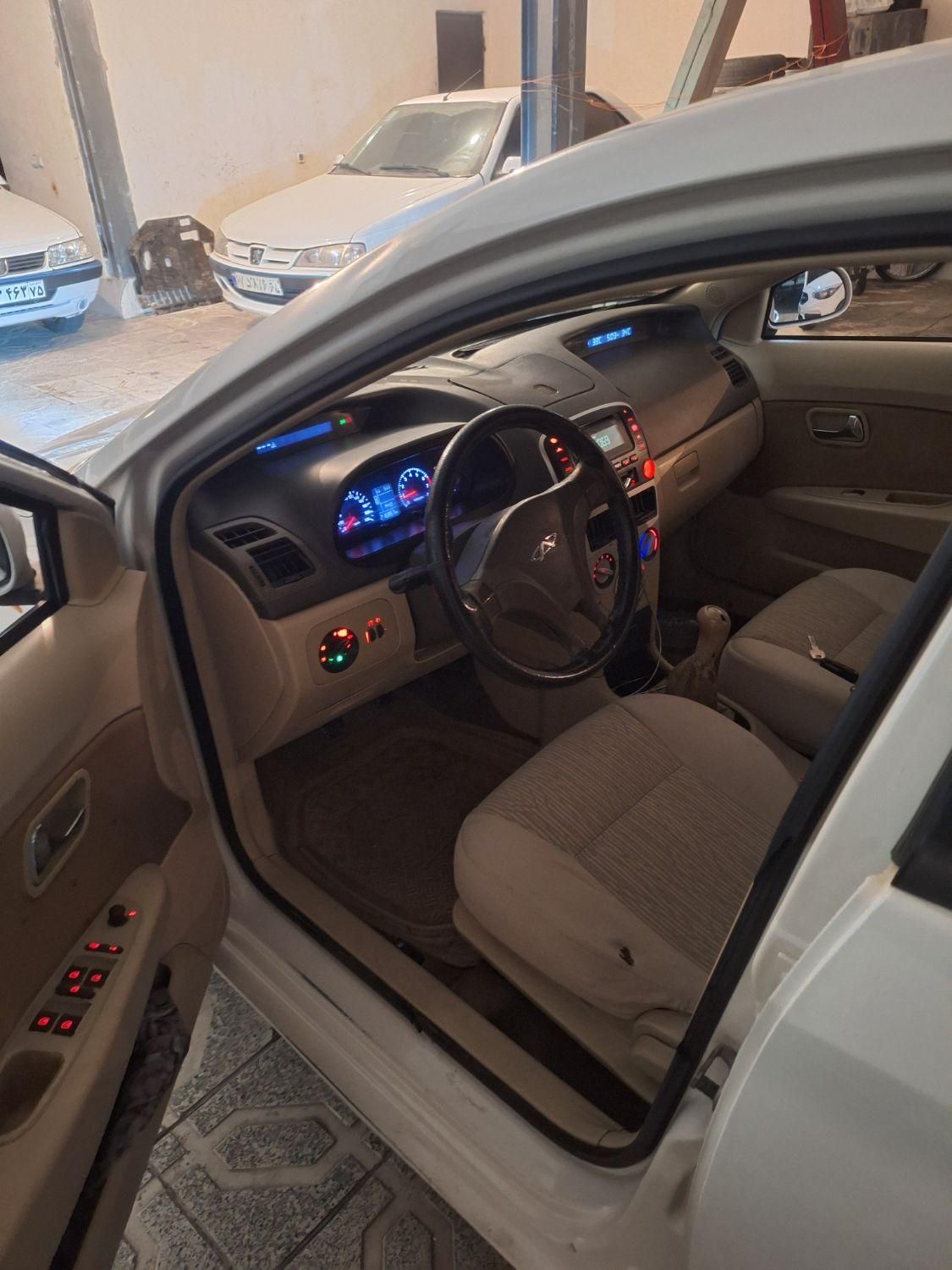 ام وی ام 315 هاچ بک ساده دنده ای - 1393