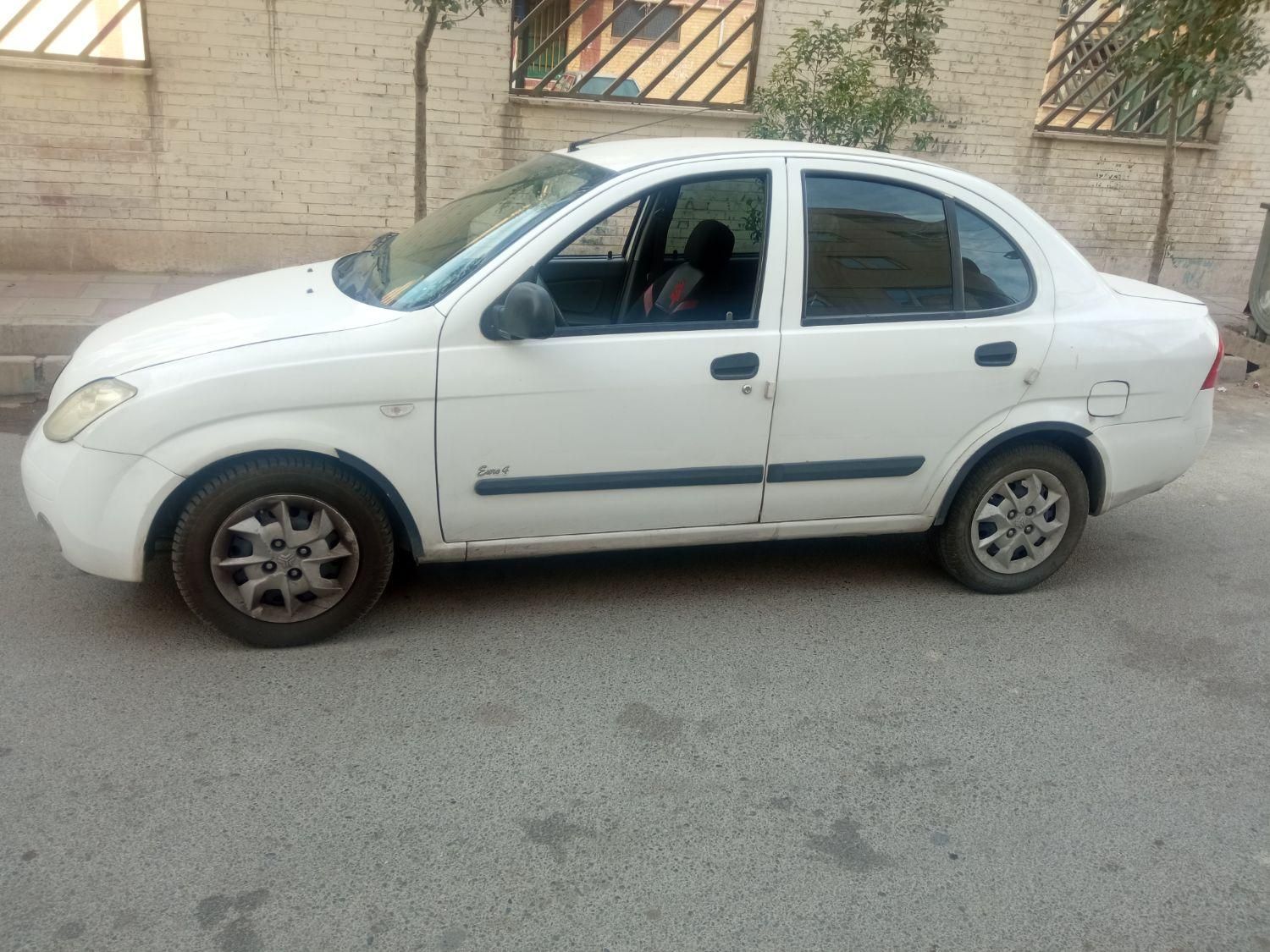 تیبا صندوق دار SX - 1393