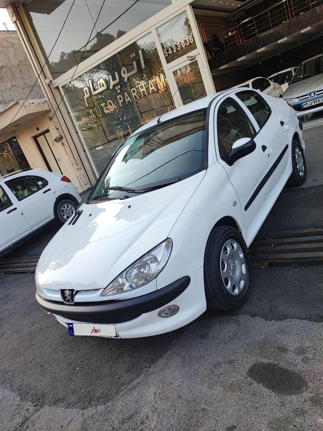 پژو ۲۰۶ صندوق دار v8 - 1394